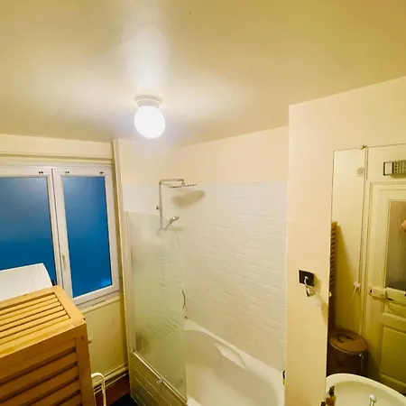 Appartamento Cosy In 11th Parigi